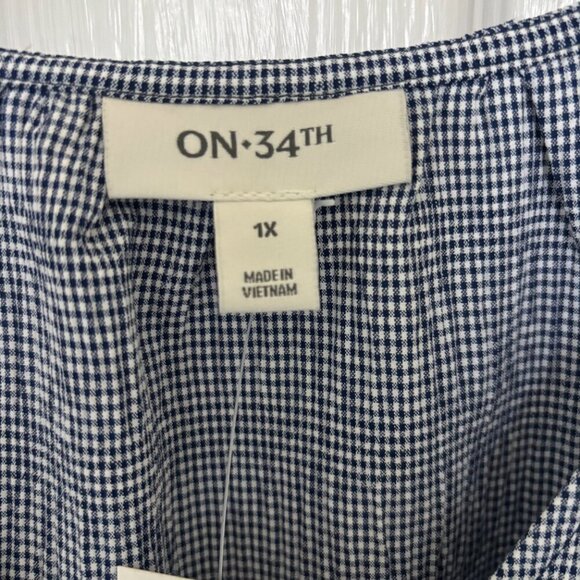 ON 34th Gingham Flutter Sleeve Top Plus Size 1X - Picture 2 of 4